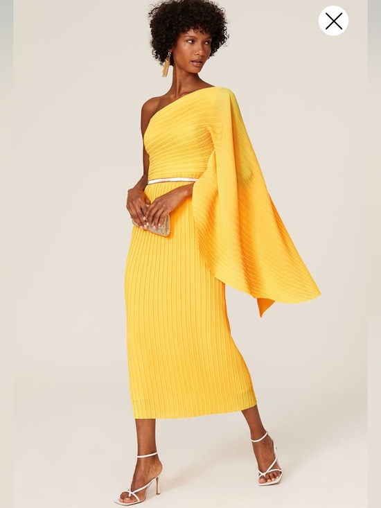 Solace London Dresses & Skirts - Solace London Pleated Lila Midi Dress